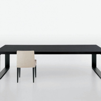 Vittorio dining table