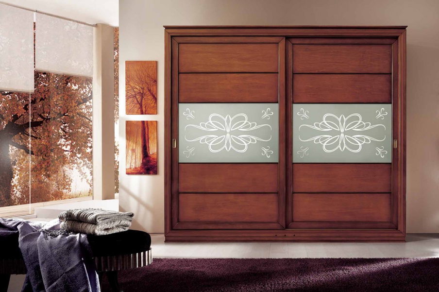 Wardrobe With Inserts Of White Frosted Glass Sogni Arve Style