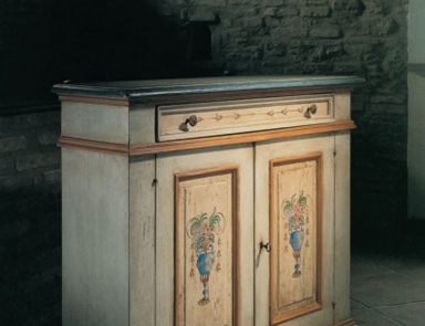 A chest of drawers with hinged doors Farnese, Tiferno Mobili