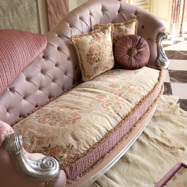 The Agatha Sofa