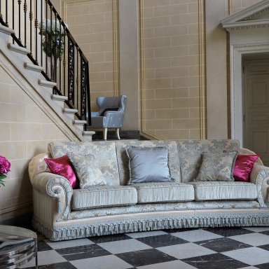 The Alonso Sofa Curve