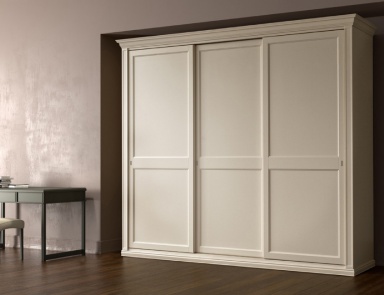 Wardrobe made of natural wood and David Traverso, Cenedese