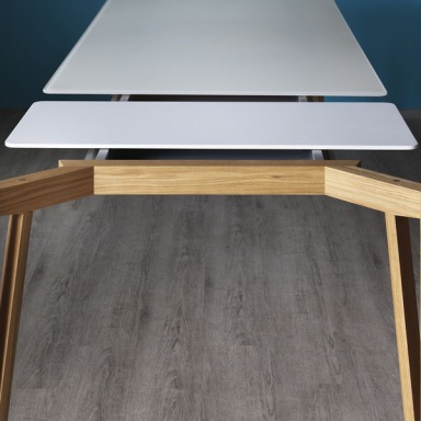 Decapo dining table