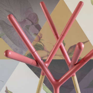 Hanger Game of Trust