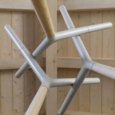 Hanger Game of Trust