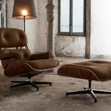 Chair with Ottoman 1717-1716