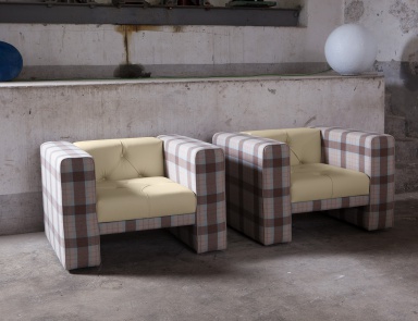 Chair upholstery in a combination of Tubby Domingo Salotti