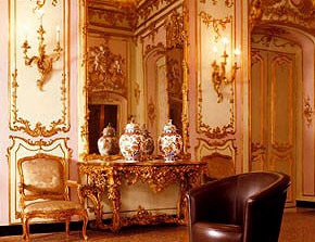 Armchair upholstered in leather Atlantica, Mascheroni