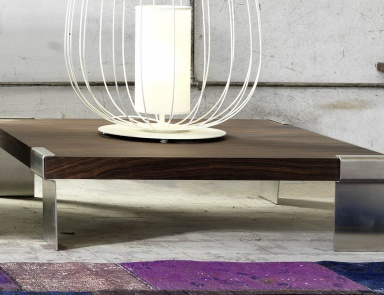 Table square Izu, Domingo Salotti