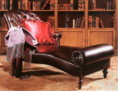 Day bed on turned legs Elizabeth Provasi