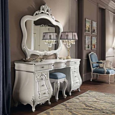 Villa Venezia dressing table