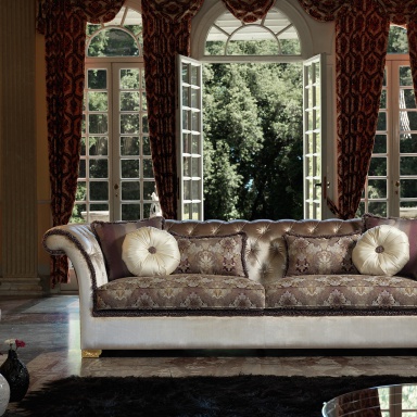 Desdemona classic sofa