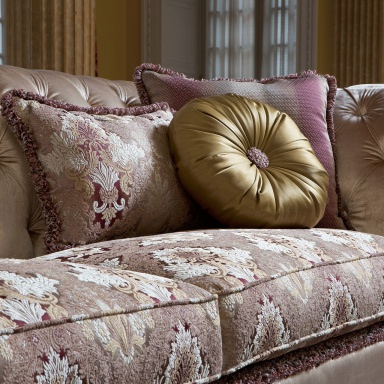 Desdemona classic sofa