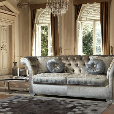 Desdemona classic sofa