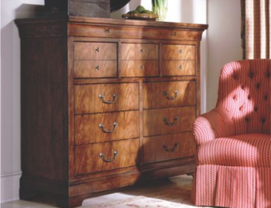 The dresser in the finish of antique cherry Henredon