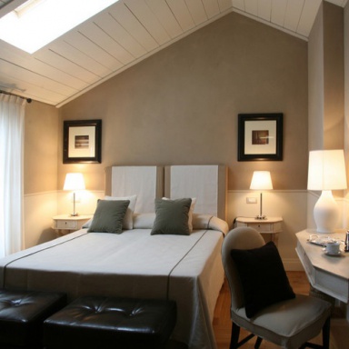 Master bedroom (set for hotel room) Glamour