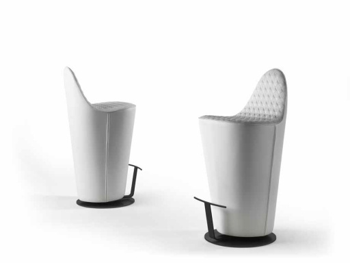 The Swan Chair Sgabello