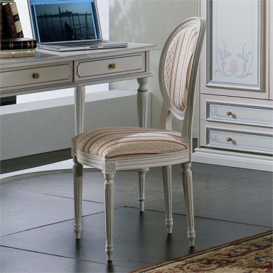 the Vera chair Sedia