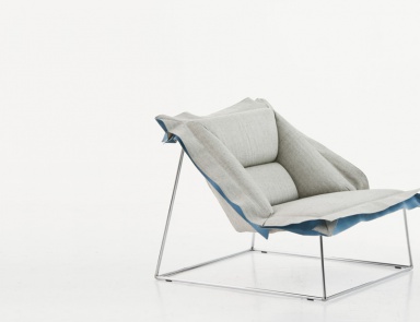 Armchair upholstered in leather or fabric Volant, Moroso