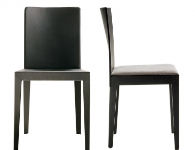 A chair with soft upholstery, Scacchi - Poliform