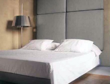 Bed with headboard made of poplar plywood Quadro Mussi