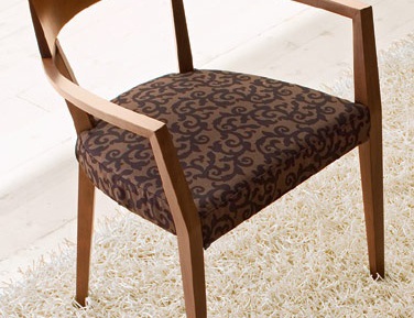 Armchair with wooden frame upholstered with fabric Flair, Calligaris