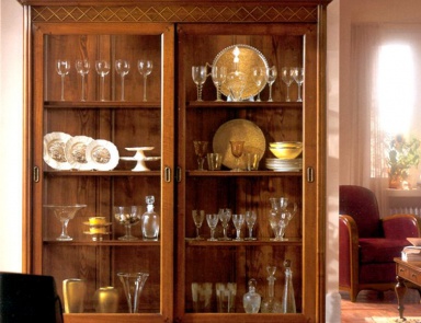 Showcase made of solid wood, PREGNO