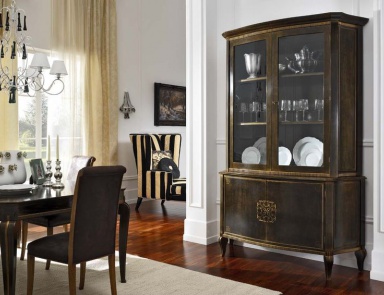 Sideboard with carved legs, PREGNO