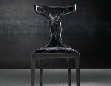 A chair with fitted back, PREGNO