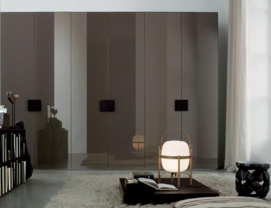 The Plana wardrobe, Jesse