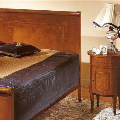 Table Carpanelli prikrovatnaya