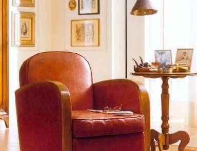 Chair in leather upholstery, PREGNO